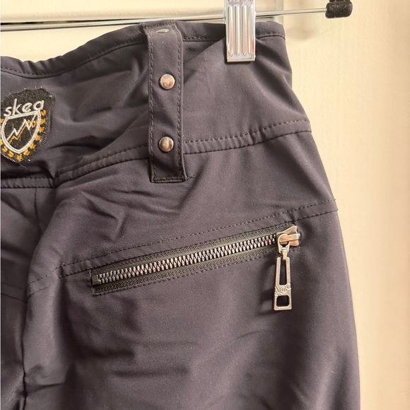 SKEA women’s size 4 ski/Snow pants excellent condition like new EUC - Picture 8 of 16